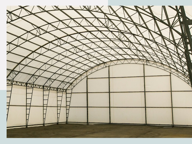 Арочные ангары от 607 руб. в Мирный и Республика Якутия